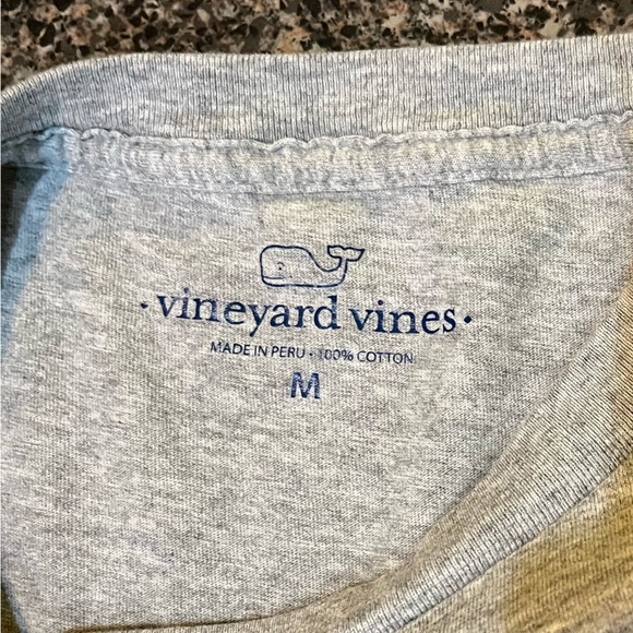 Grey Vineyard Vines t-shirt with red white and blue tie-dye whale. Adult Medium - Picture 4 of 4
